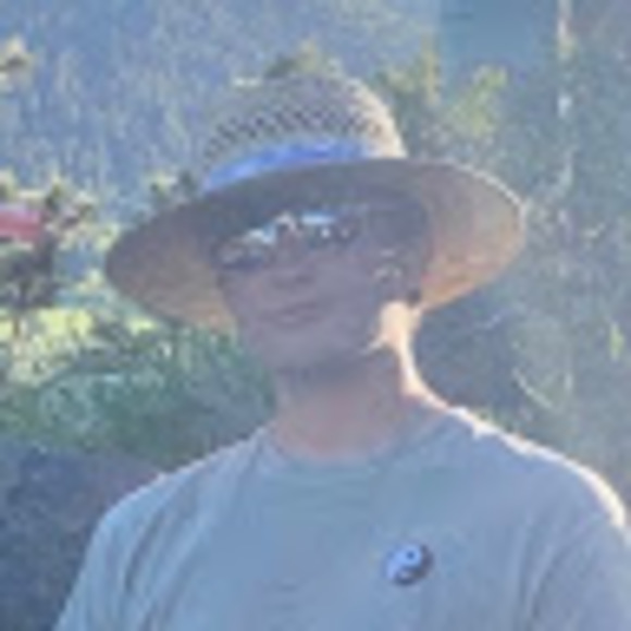 Meet your Posher, Cache - Picture 1 of 1